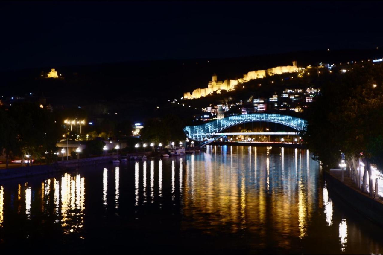 Flat 139 - Old Apartment Tbilisi